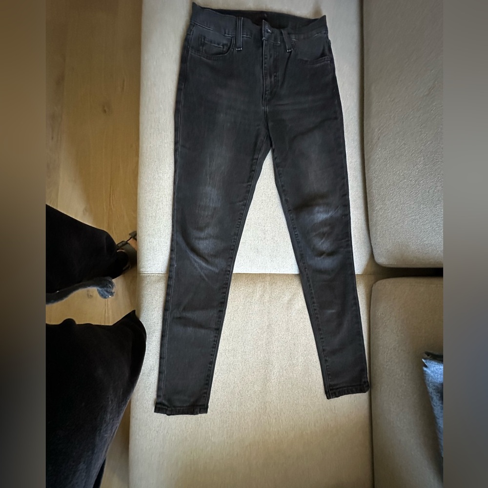 Black/dark gray Joe’s high rise skinny jeans sz27. Gently used.